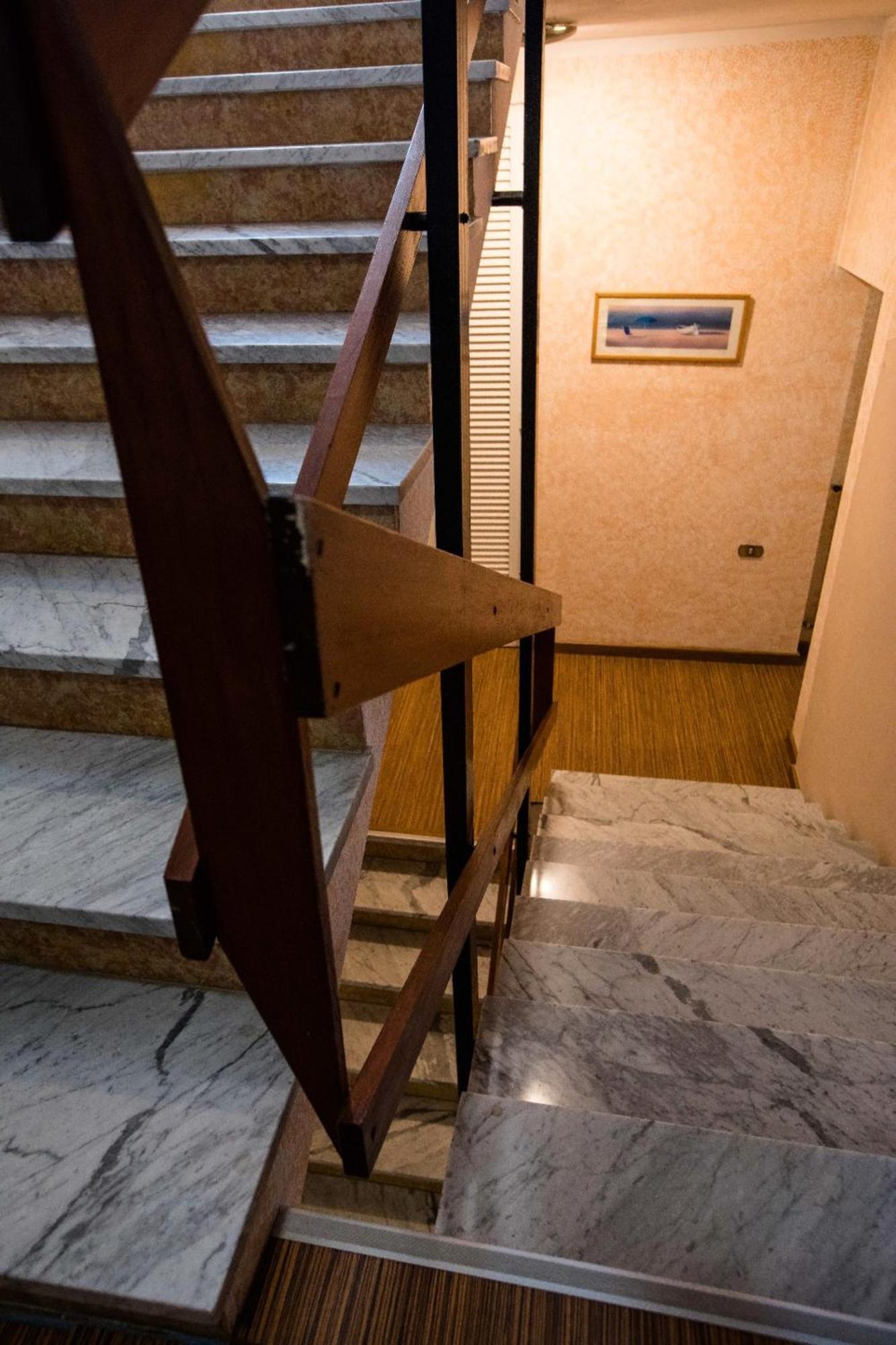 La Tavernetta Dei Ronchi Марина-ді-Масса Екстер'єр фото